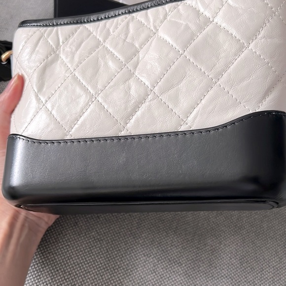 Chanel Gabriel Small handbag, white/black - Picture 7 of 13